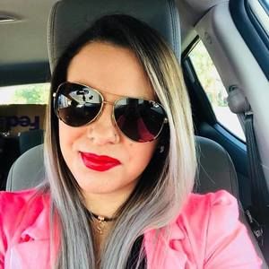 Meet your Posher, Mariela